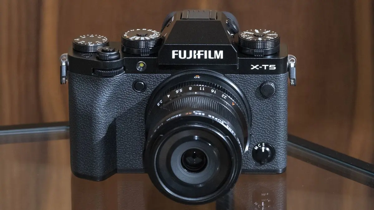 Ternyata Fujifilm X-T5 Masih Worth It Digunakan Tahun 2025, Yuk Simak Penjelasannya.