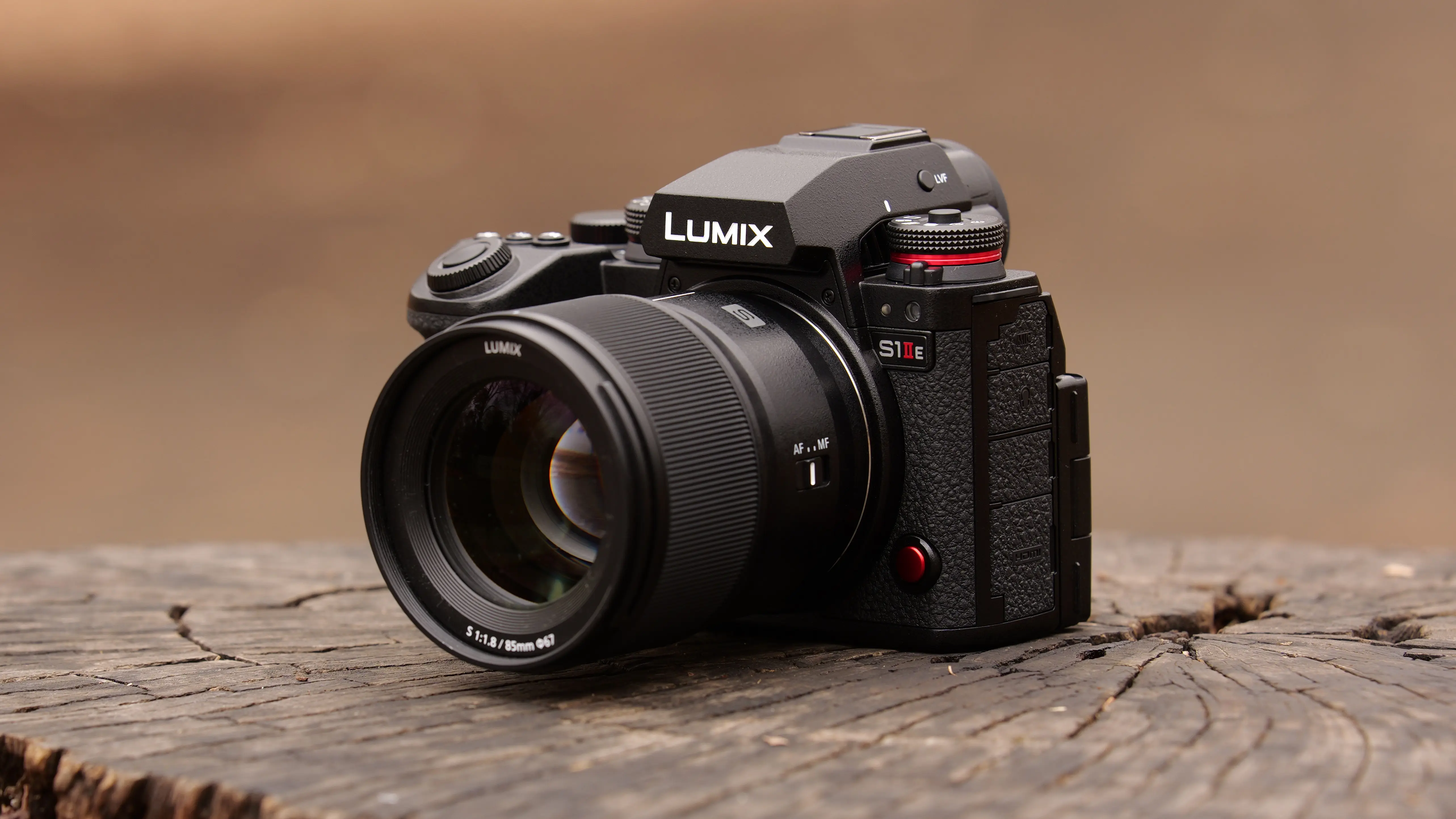 7 Alasan Kenapa Kamu Harus Punya Kamera Lumix S1 II.