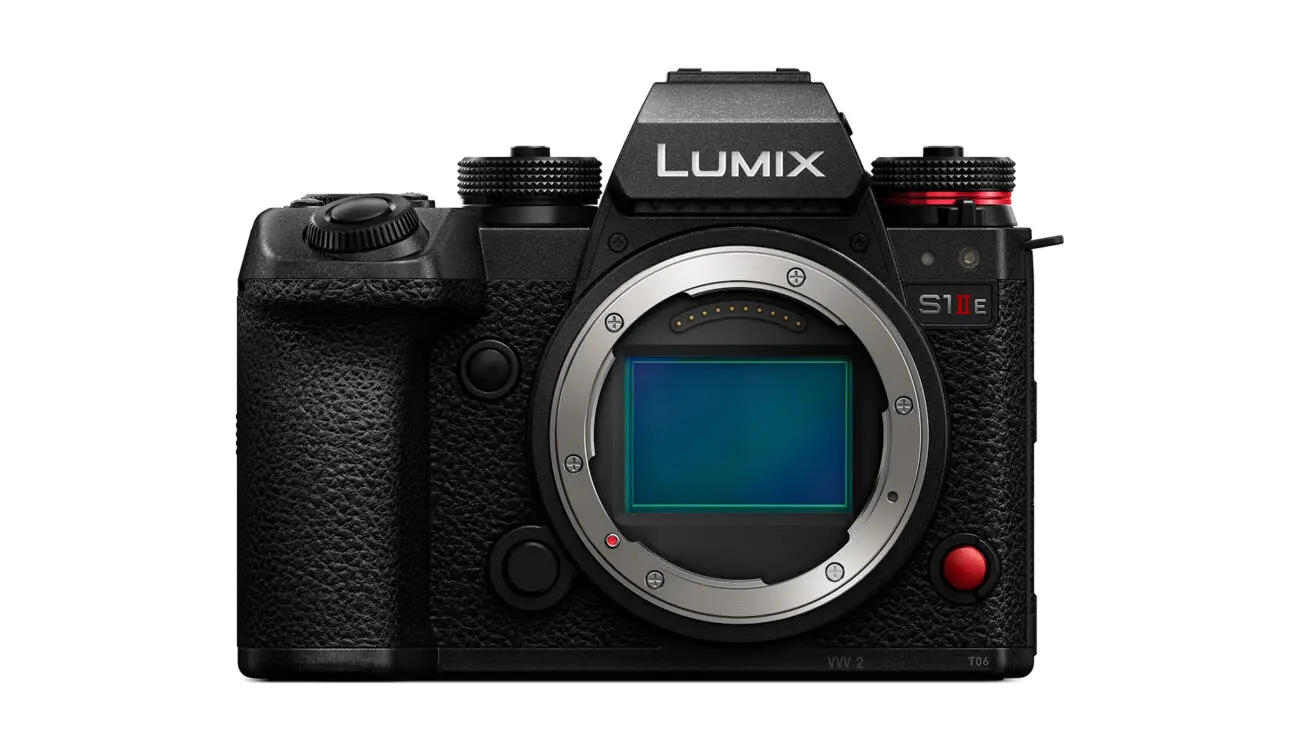 Panasonic LUMIX S1 II E Juga Diluncurkan, Versi Esensial dari Kamera Lumix S1 II.