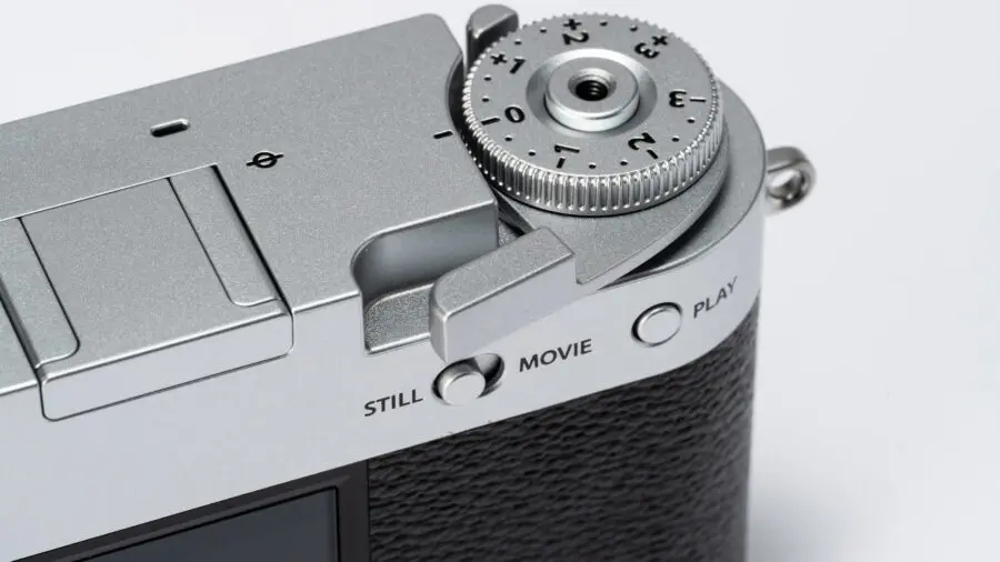 FUJIFILM-X-half-6-900x506.webp