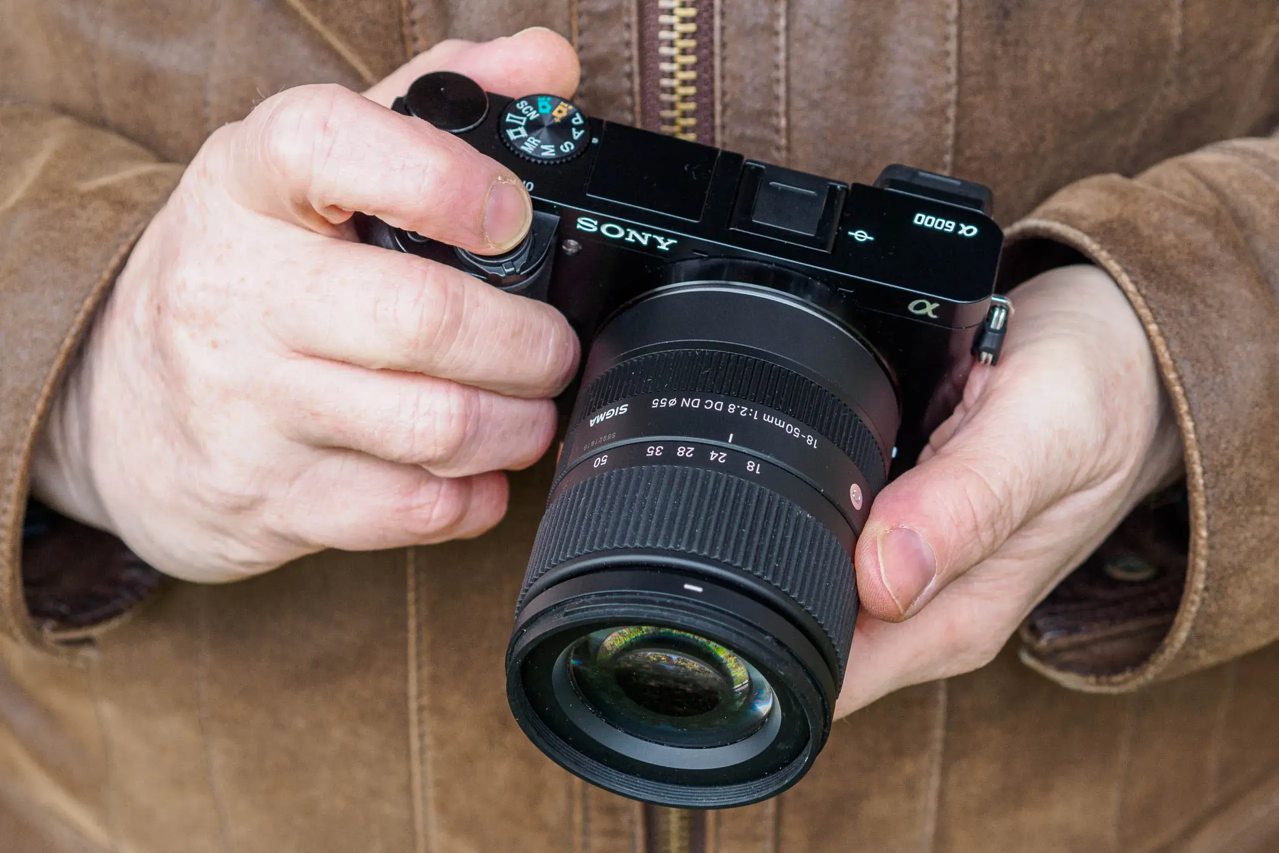 Sigma_18-50mm_F28_DC_DN-15.webp