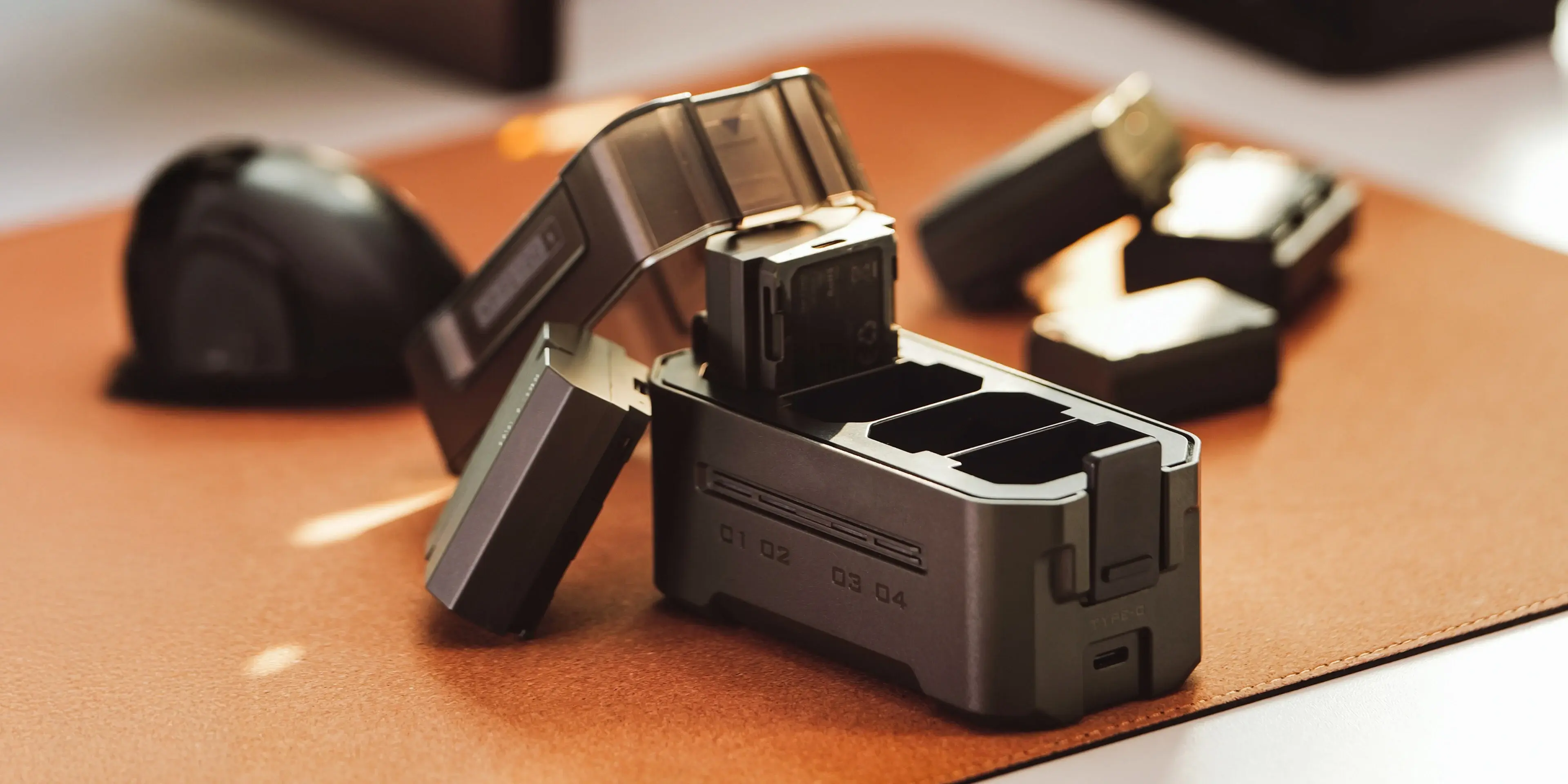 Tilta NP-FZ100 Charging Station Battery Kit: Solusi Isi Daya Cepat untuk Pengguna Kamera Sony