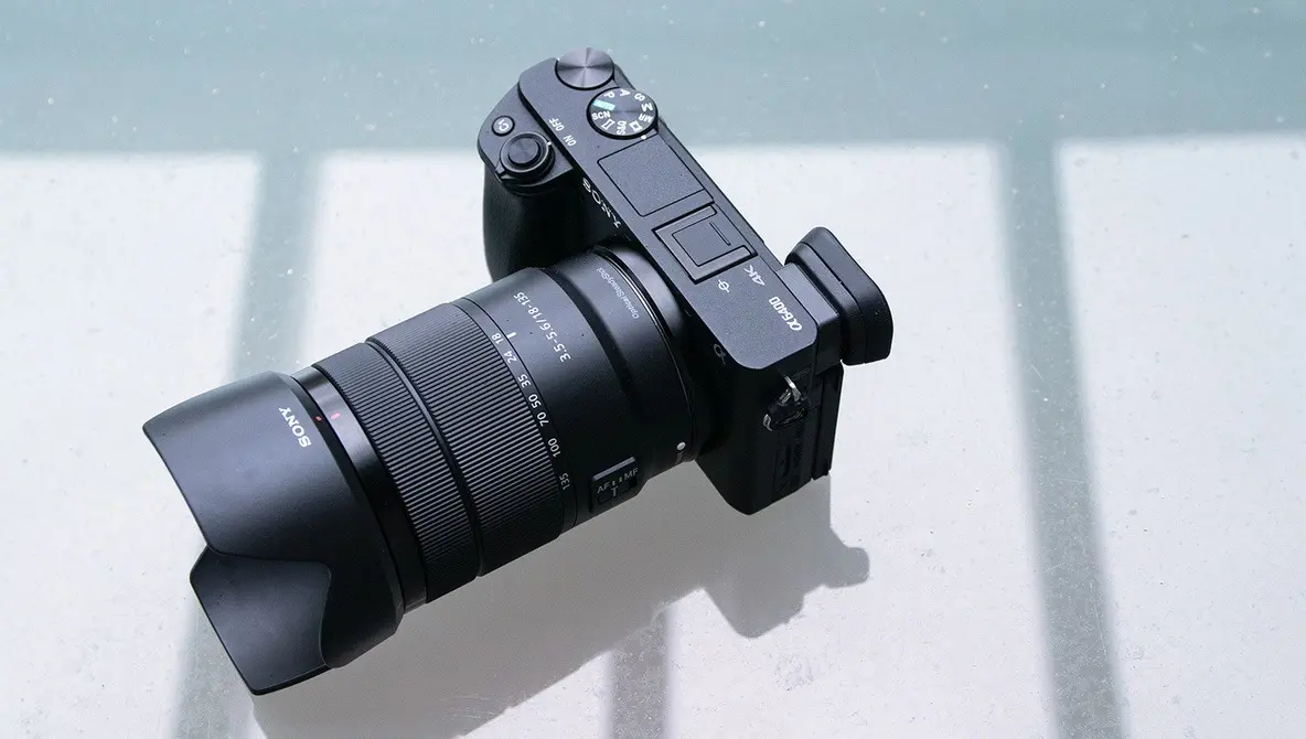 sony-a6400-mirrorless-camera-18-135mm-lens-kit-review.webp