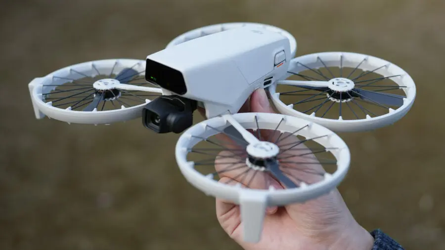 DJI Flip Akhirnya Dirilis, Jadi Drone yang Bisa Dilipat dan Bisa Rekam Video 4K 60fps