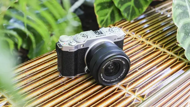 Fujifilm X-M5 Resmi Dirilis, Kamera Mirrorless Pemula dengan Banyak Fitur.