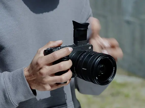 Sony_FX2_variable_EVF.webp