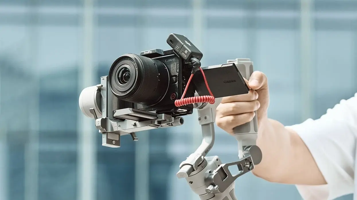 smallrig-cage-kit-for-canon-eos-r50-v.webp