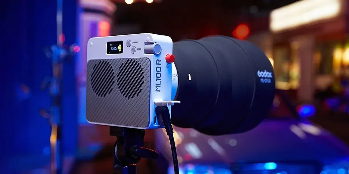 Ini Dia 7 Keunggulan Godox ML100R RGB Untuk Ngonten.