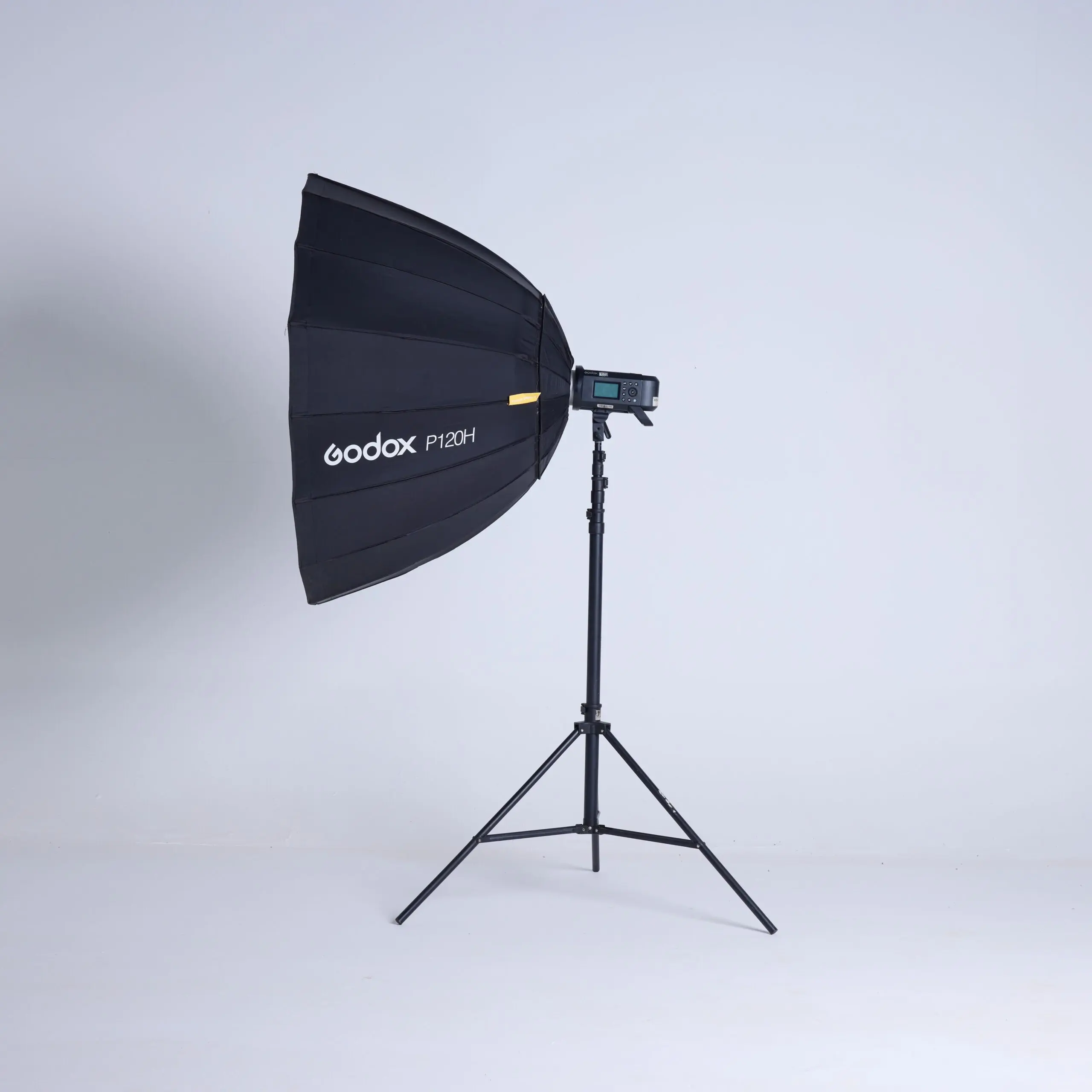 godox-p120h-parabolic-softbox-120cm-high-temperature-resistant-for-bowens-mount-scaled.webp