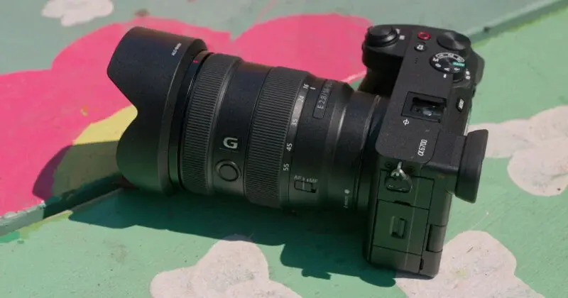 Sony a6700 Cocok Buat Siapa Saja Sih? Ini Penjelasannya.