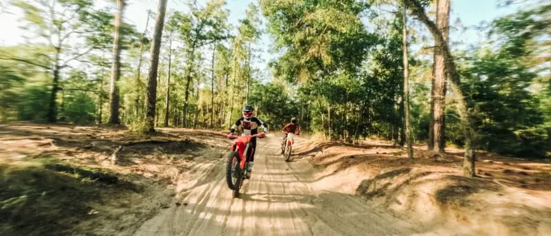 SI10349_240626_FallLaunch_2024_GPC_EnduroMoto_GPAD5768-800x343.webp